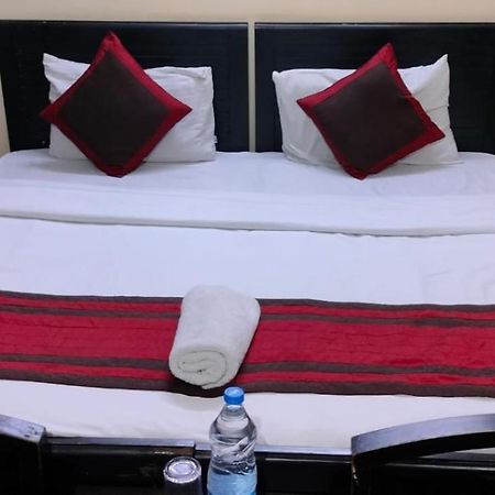 Hotel Marigold Ню Делхи Екстериор снимка