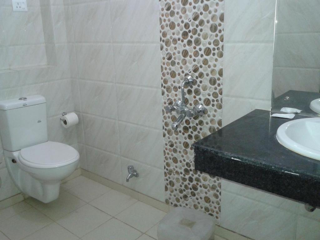 Hotel Marigold Ню Делхи Екстериор снимка