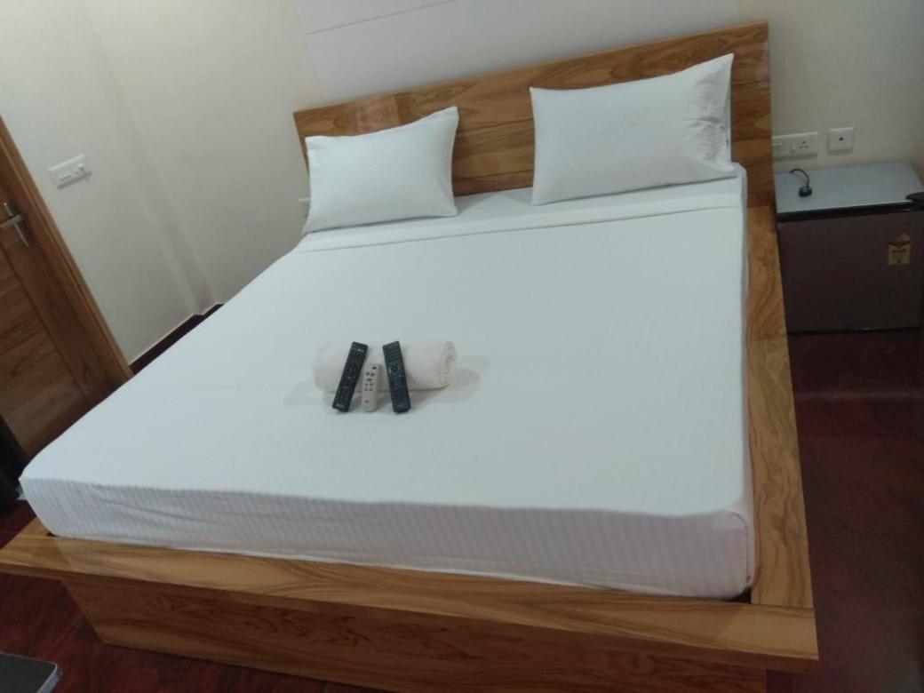 Hotel Marigold Ню Делхи Екстериор снимка